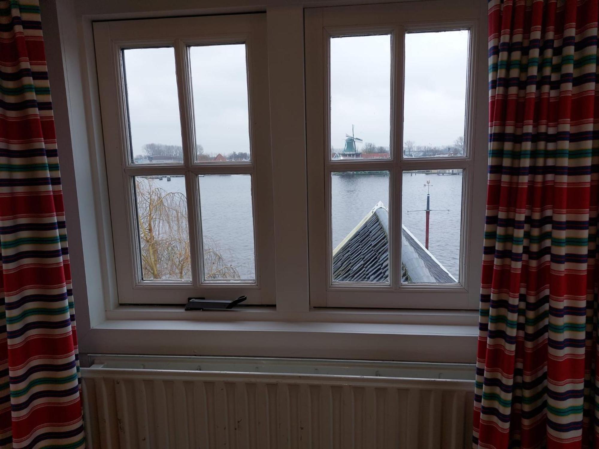 Pakhuys Bij De Zaanse Schans Guest House Zaandijk Bagian luar foto